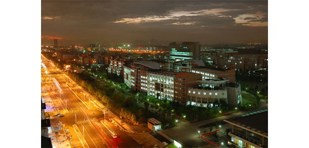 中國計量大學現(xiàn)代科技學院 - 最美大學