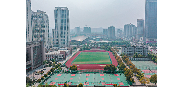 安徽工貿職業(yè)技術學院 - 最美大學
