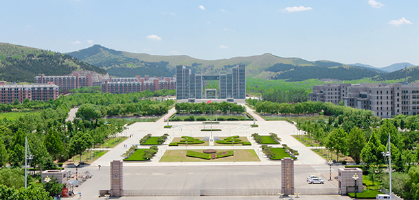 大學(xué)校志：校名、校標(biāo)、校訓(xùn)、?；铡⑿Ｆ?、校歌