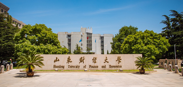 大學(xué)校志：校名、校標(biāo)、校訓(xùn)、?；?、校旗、校歌