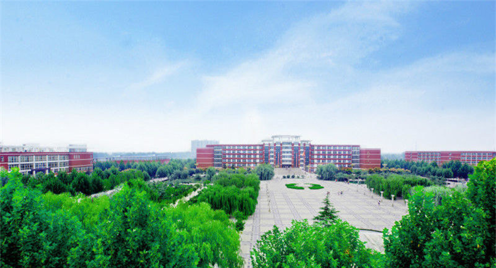 時(shí)光匆匆，歲月如歌！——珍惜自己最美好的時(shí)光，珍惜時(shí)下，放肆而不張揚(yáng)的青春年華。