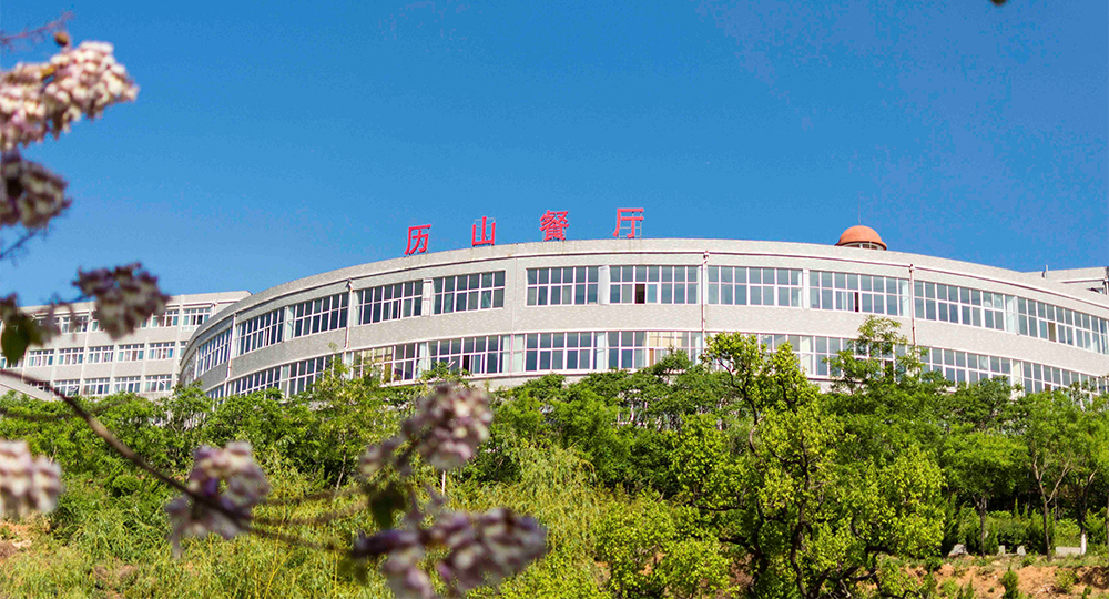 時光匆匆，歲月如歌！——珍惜自己最美好的時光，珍惜時下，放肆而不張揚的青春年華。