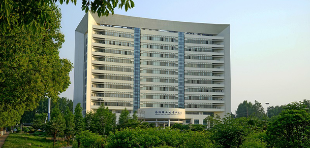 南陽理工學院 - 最美大學