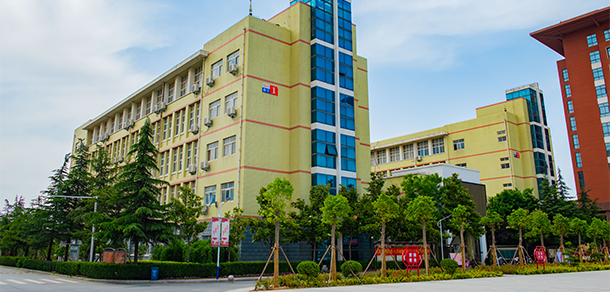 河南工業(yè)貿(mào)易職業(yè)學院 - 最美院校