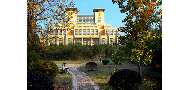 江漢大學