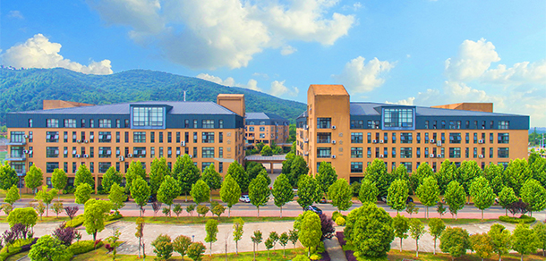 武漢晴川學院 - 最美大學