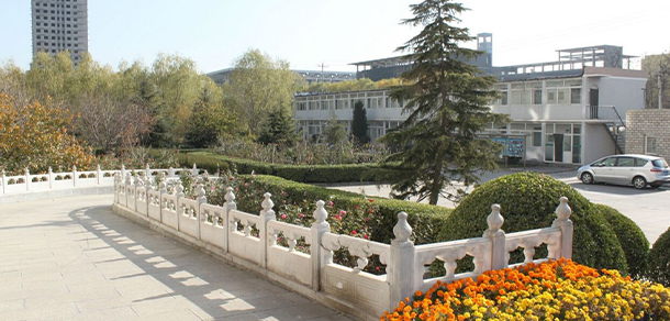 北京經(jīng)貿職業(yè)學院 - 最美院校