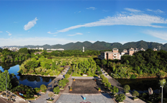 文化標(biāo)識：校名題寫 / ?；赵O(shè)計