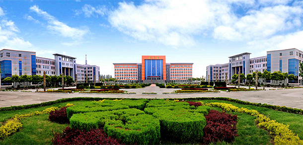 大學(xué)校志：校名、校標(biāo)、校訓(xùn)、?；?、校旗、校歌