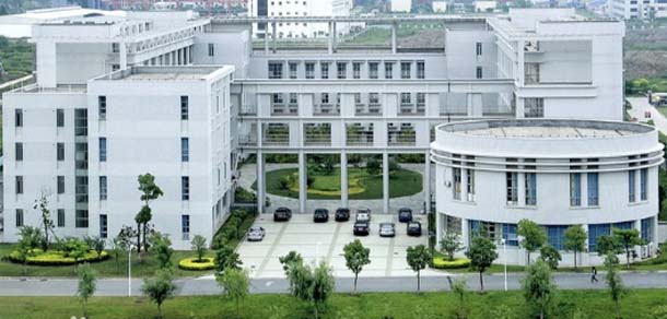 上海立信會(huì)計(jì)金融學(xué)院 - 最美院校