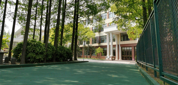 上?，F(xiàn)代化工職業(yè)學(xué)院 - 最美大學(xué)